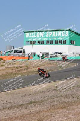 media/Apr-20-2025-AHRMA (Sun) [[393a79c373]]/Race/Group 11 early race/Turn 4b/